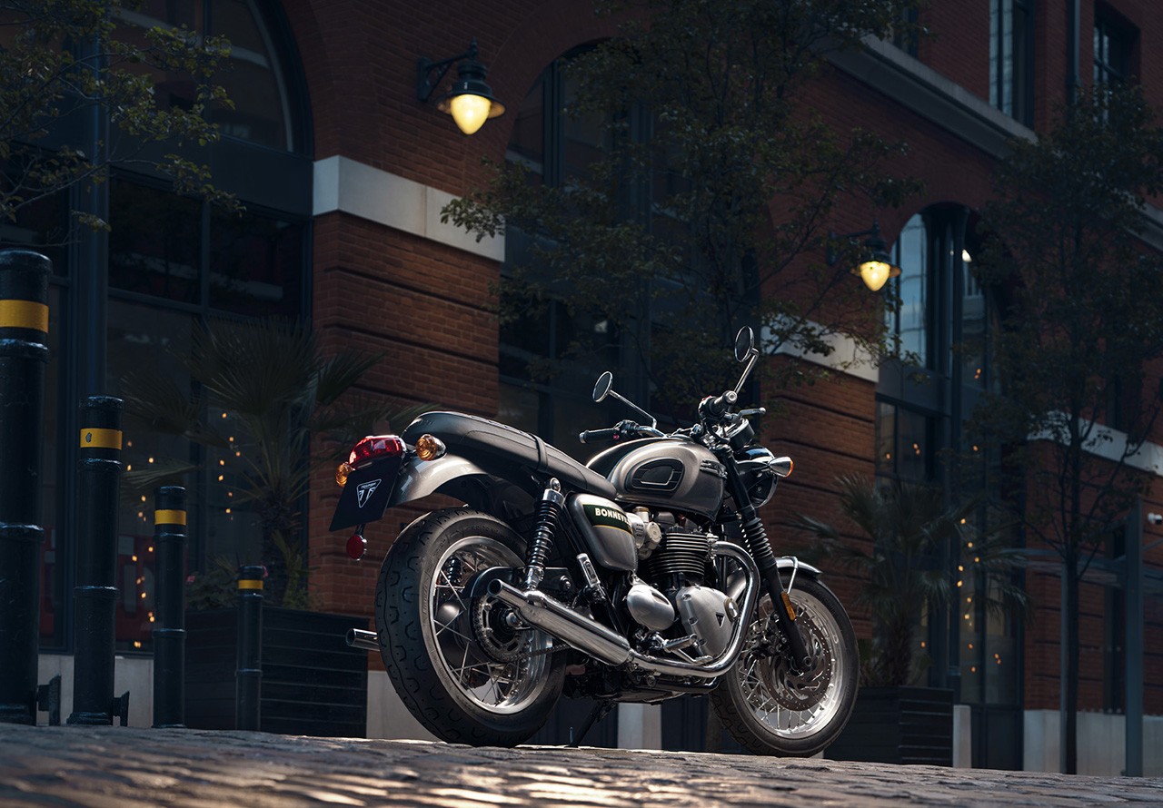 Triumph Gold Line Edition 2022