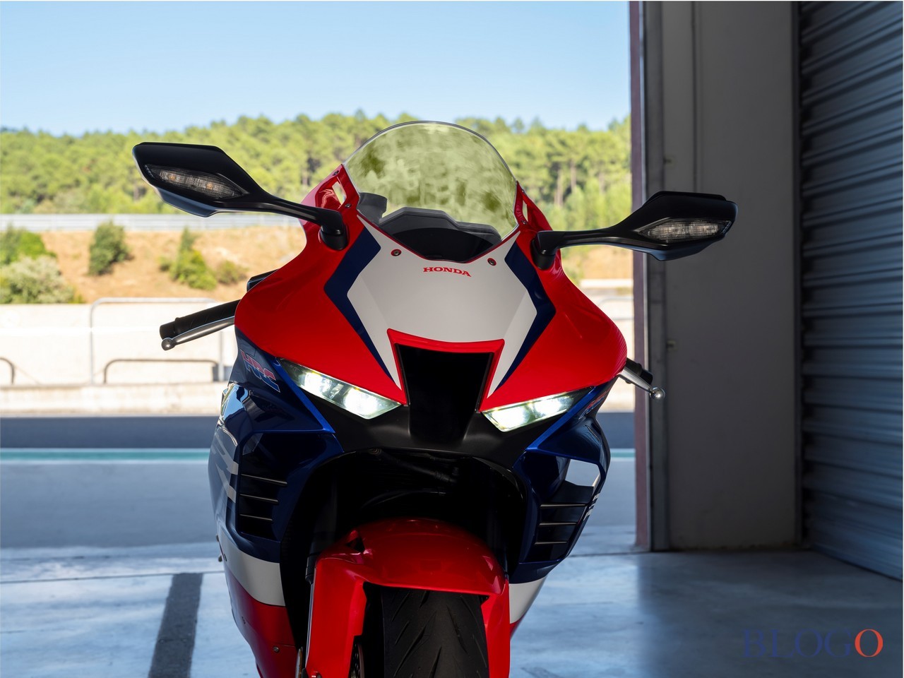 Honda CBR1000RR-R Fireblade 2022