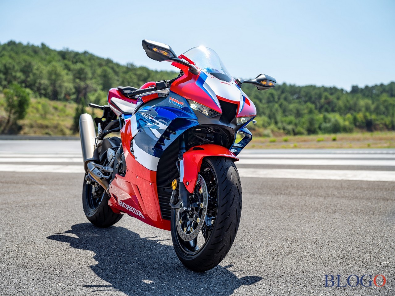 Honda CBR1000RR-R Fireblade 2022
