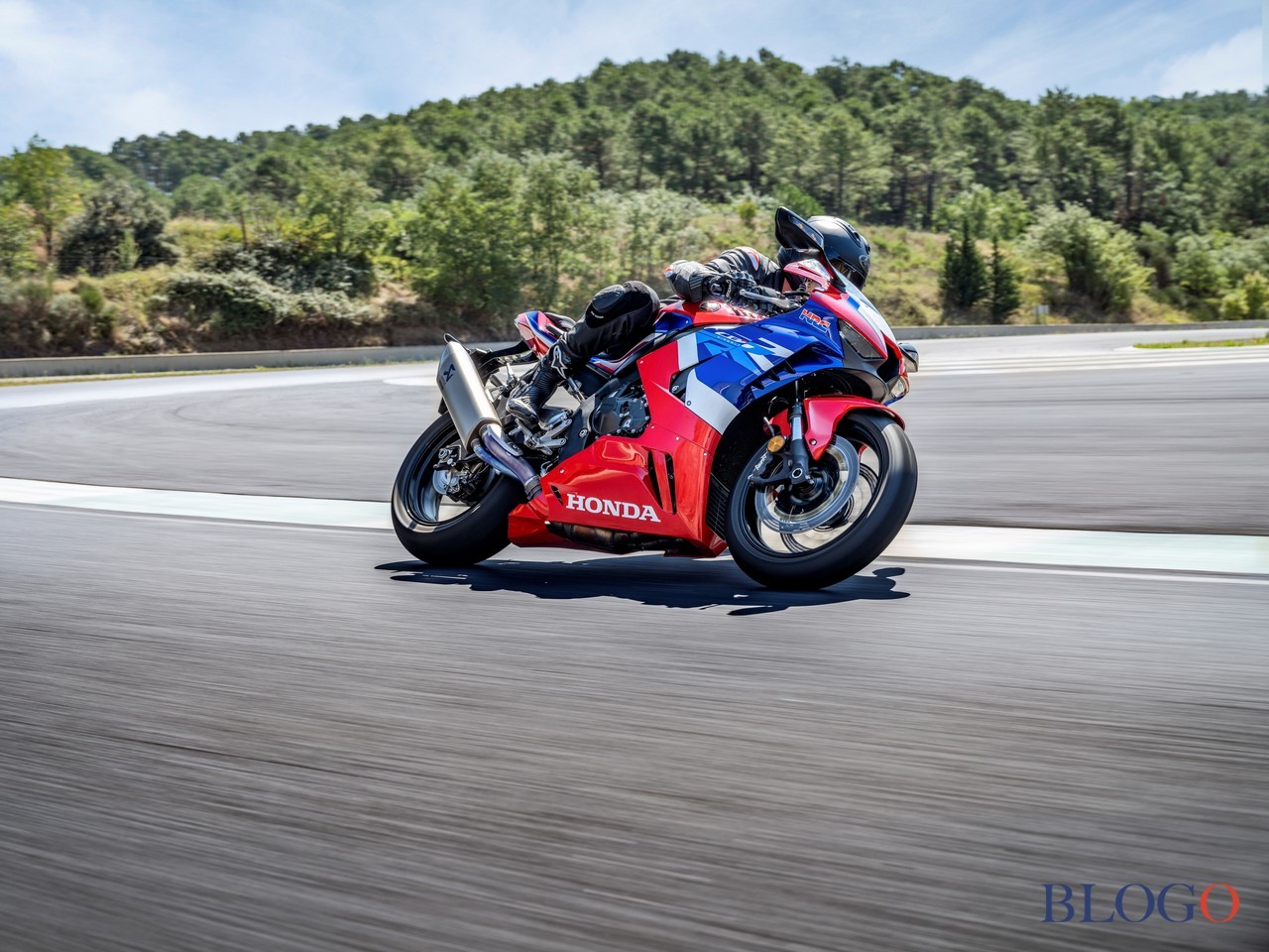 Honda CBR1000RR-R Fireblade 2022