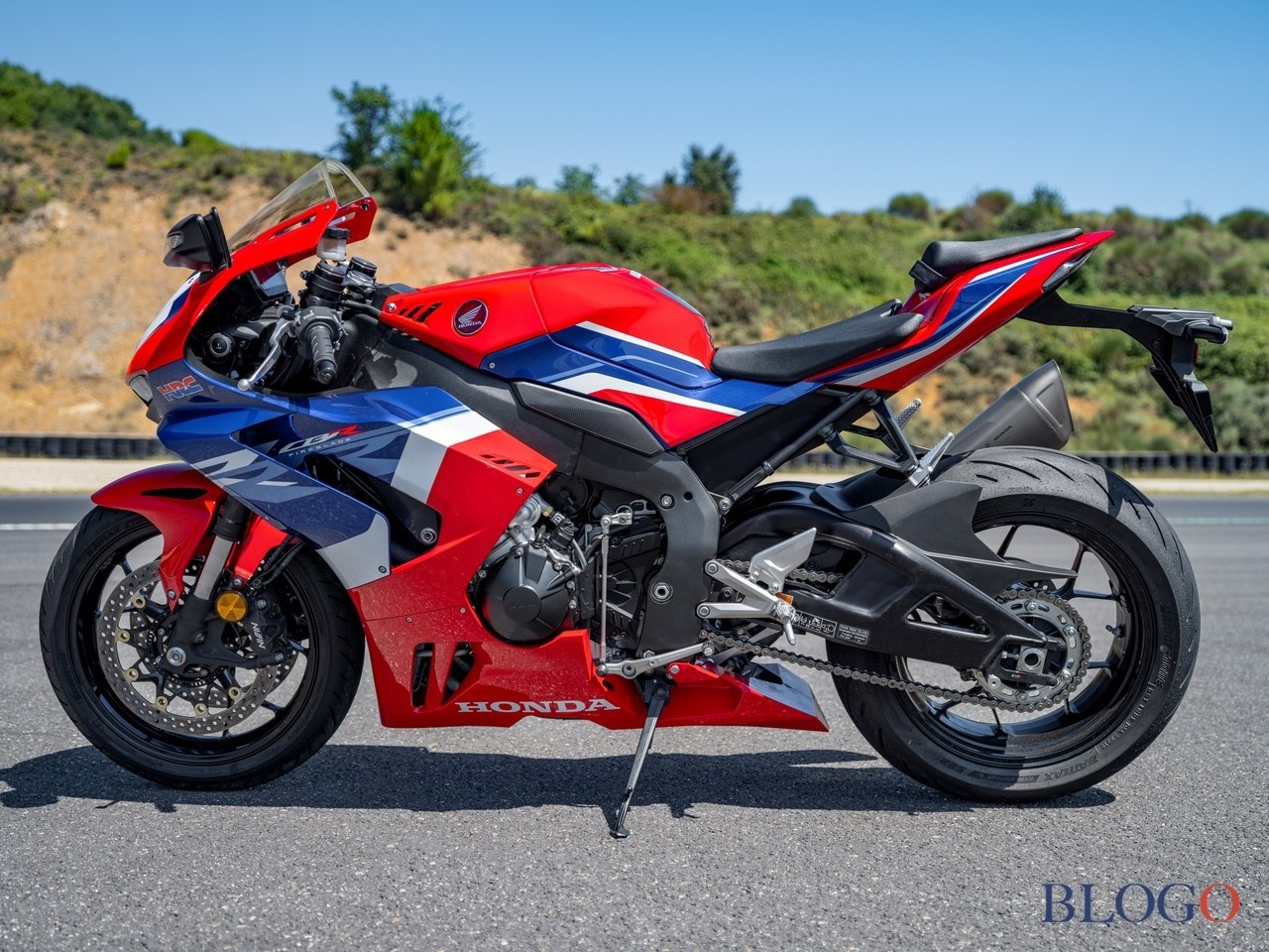 Honda CBR1000RR-R Fireblade 2022