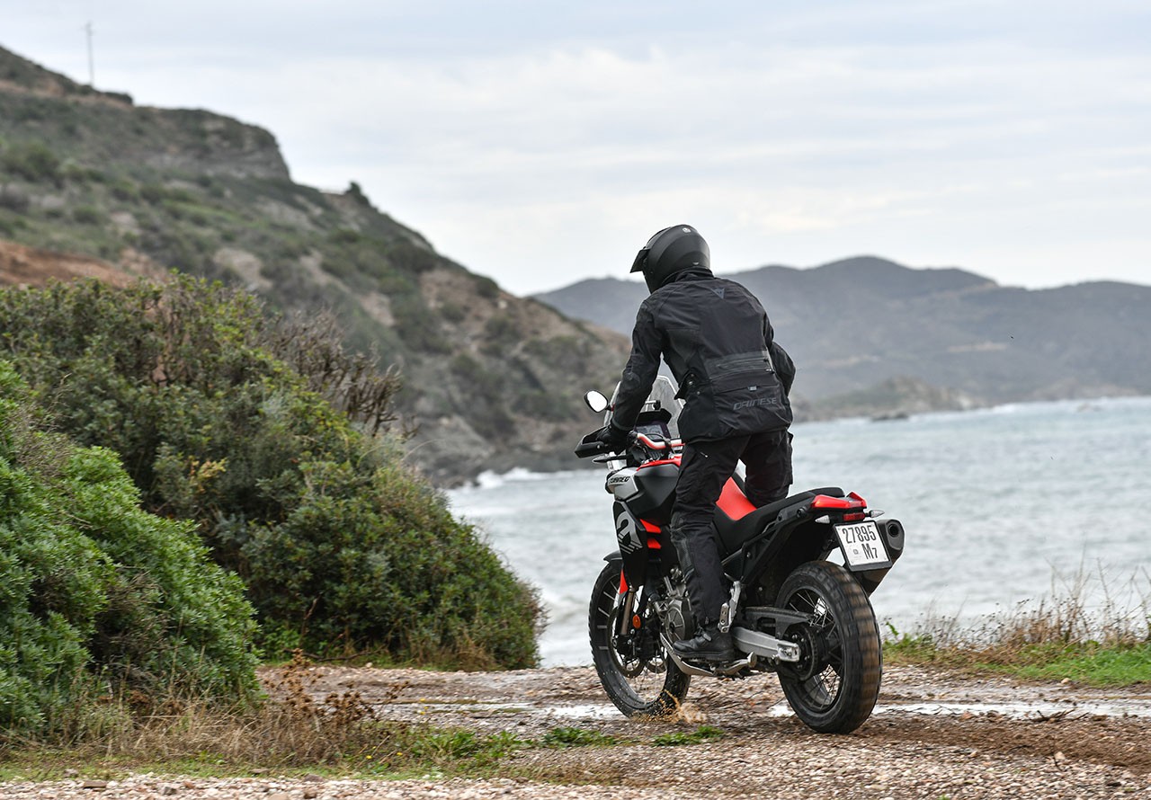 Aprilia Tuareg 660: le foto della prova