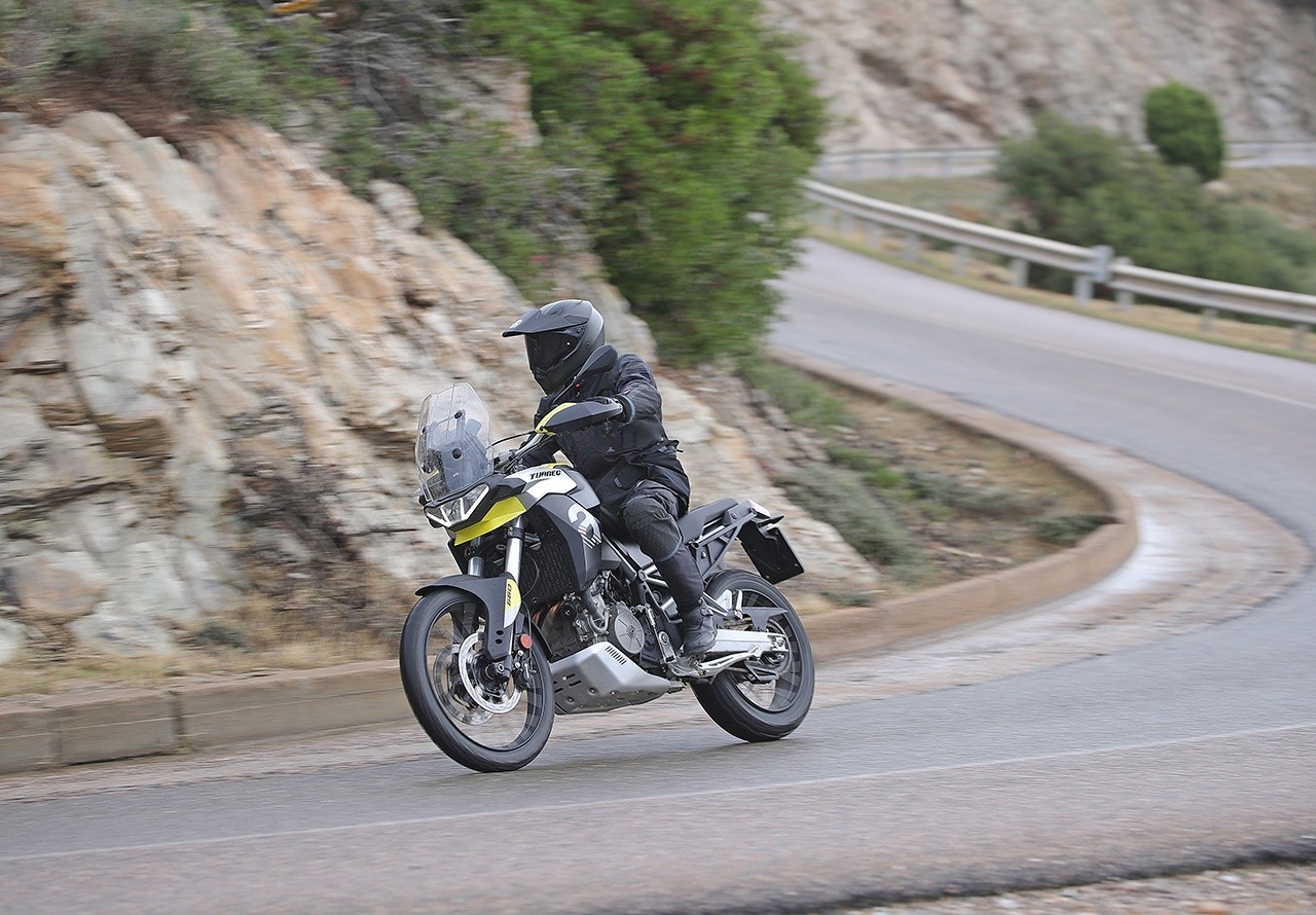 Aprilia Tuareg 660: le foto della prova