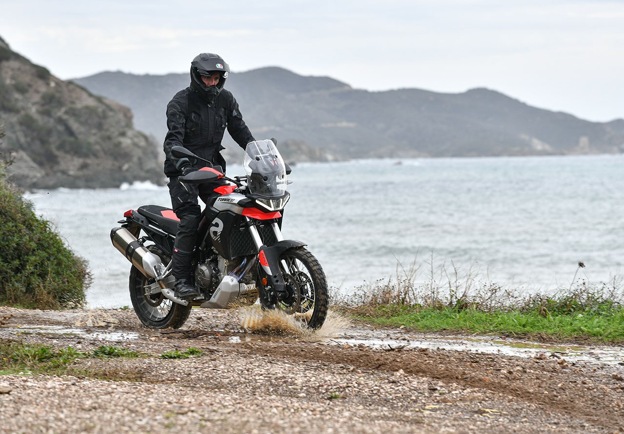 Aprilia Tuareg 660: le foto della prova