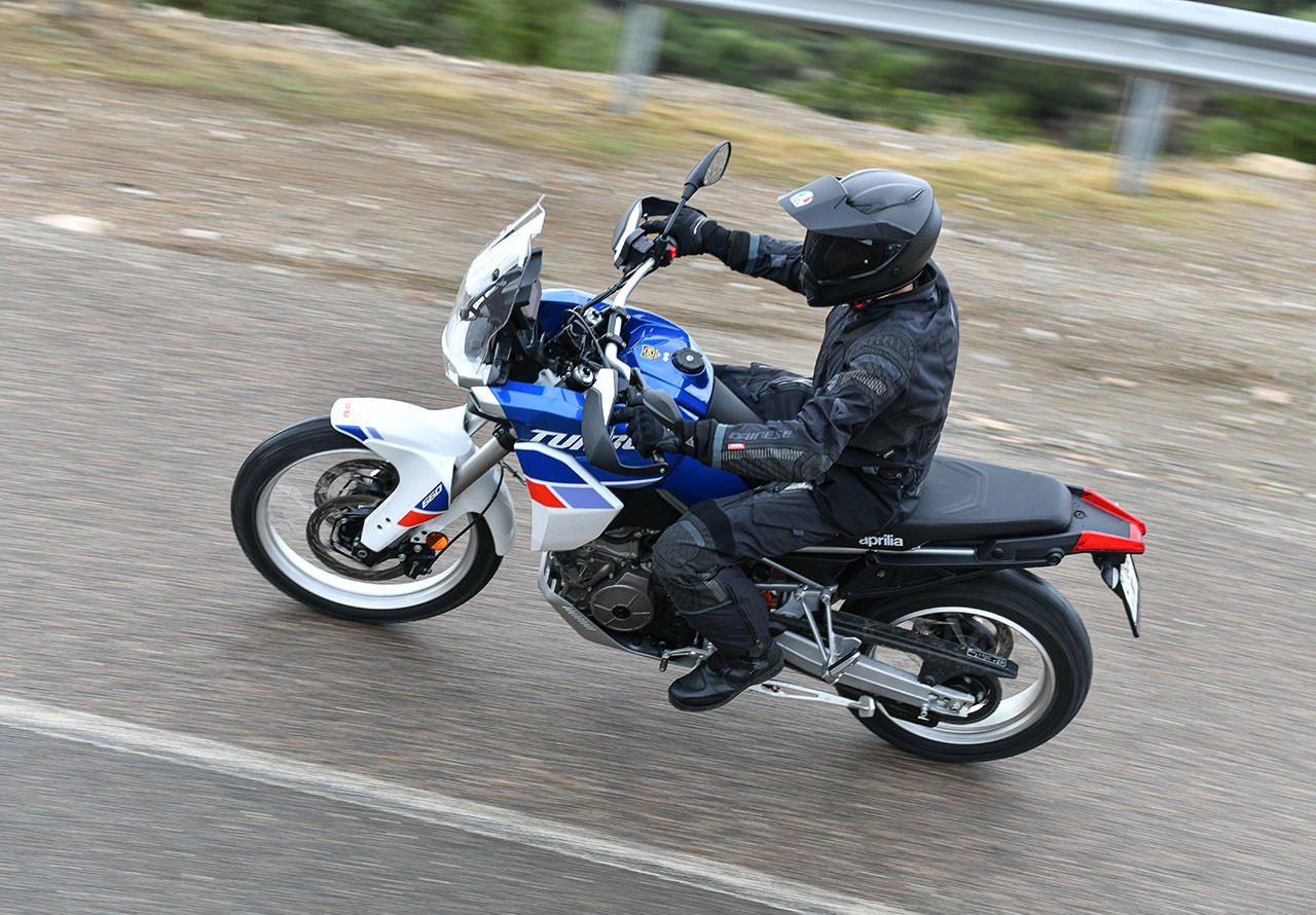 Aprilia Tuareg 660: le foto della prova