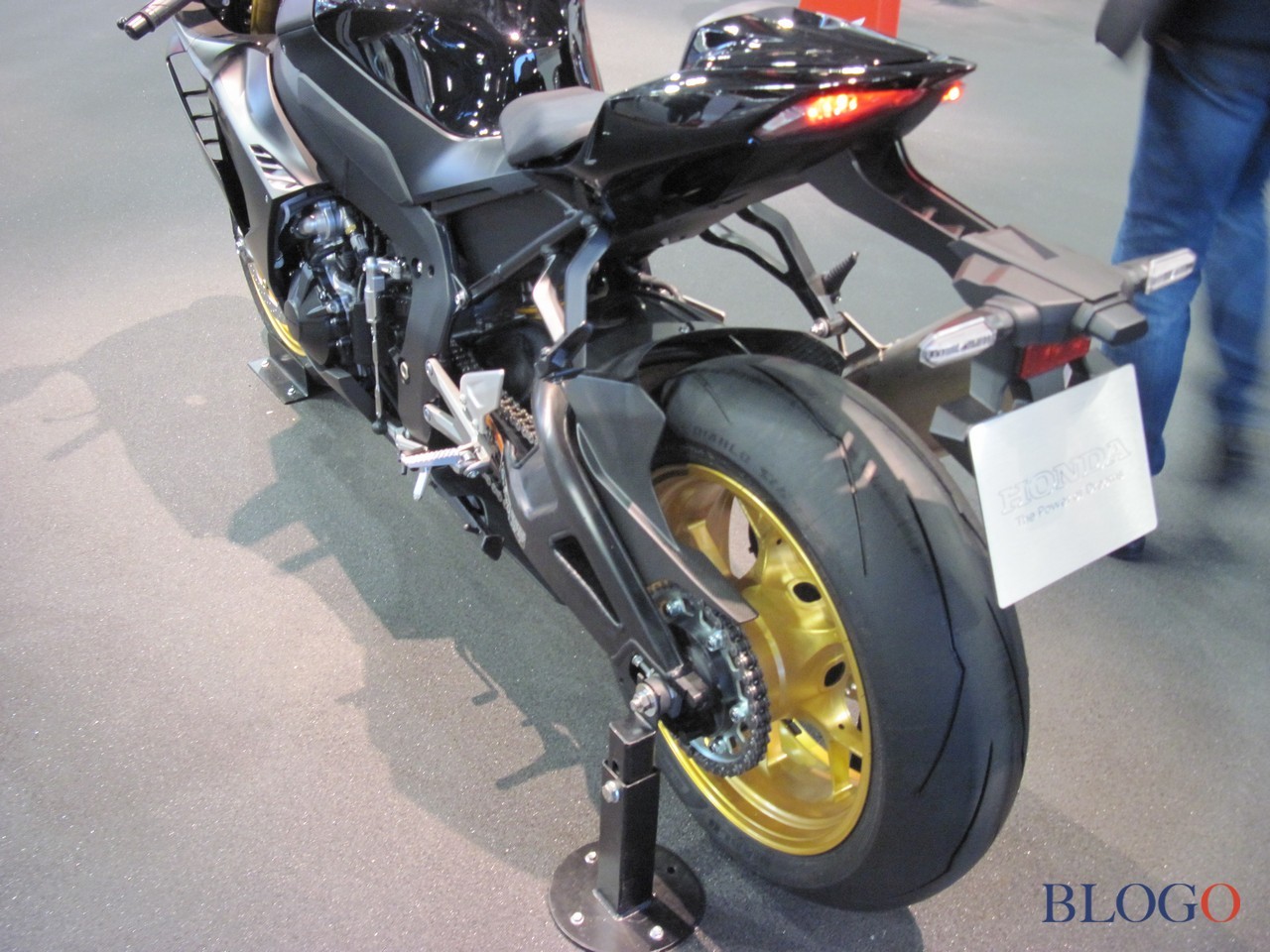 Honda CBR1000RR-R Fireblade 2022 Live @ EICMA 2021