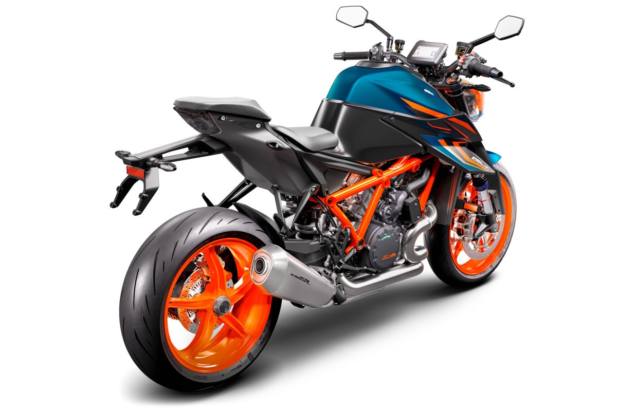 KTM 1290 Super Duke R e 1290 Super Duke R Evo: le foto