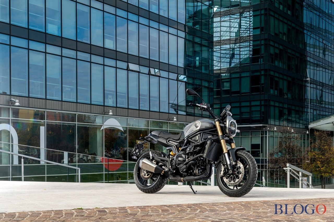 Benelli Leoncino 800 2022