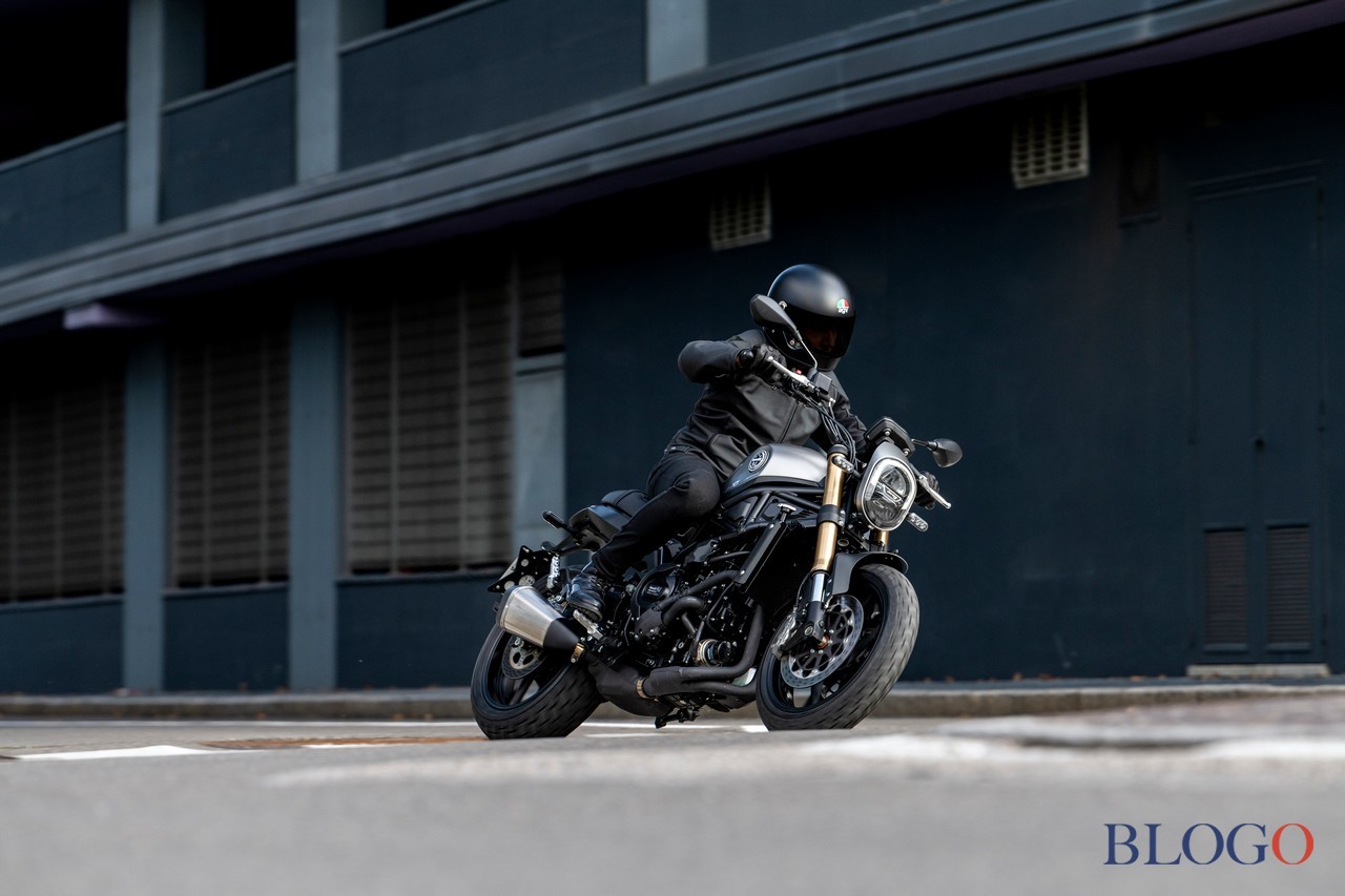 Benelli Leoncino 800 2022