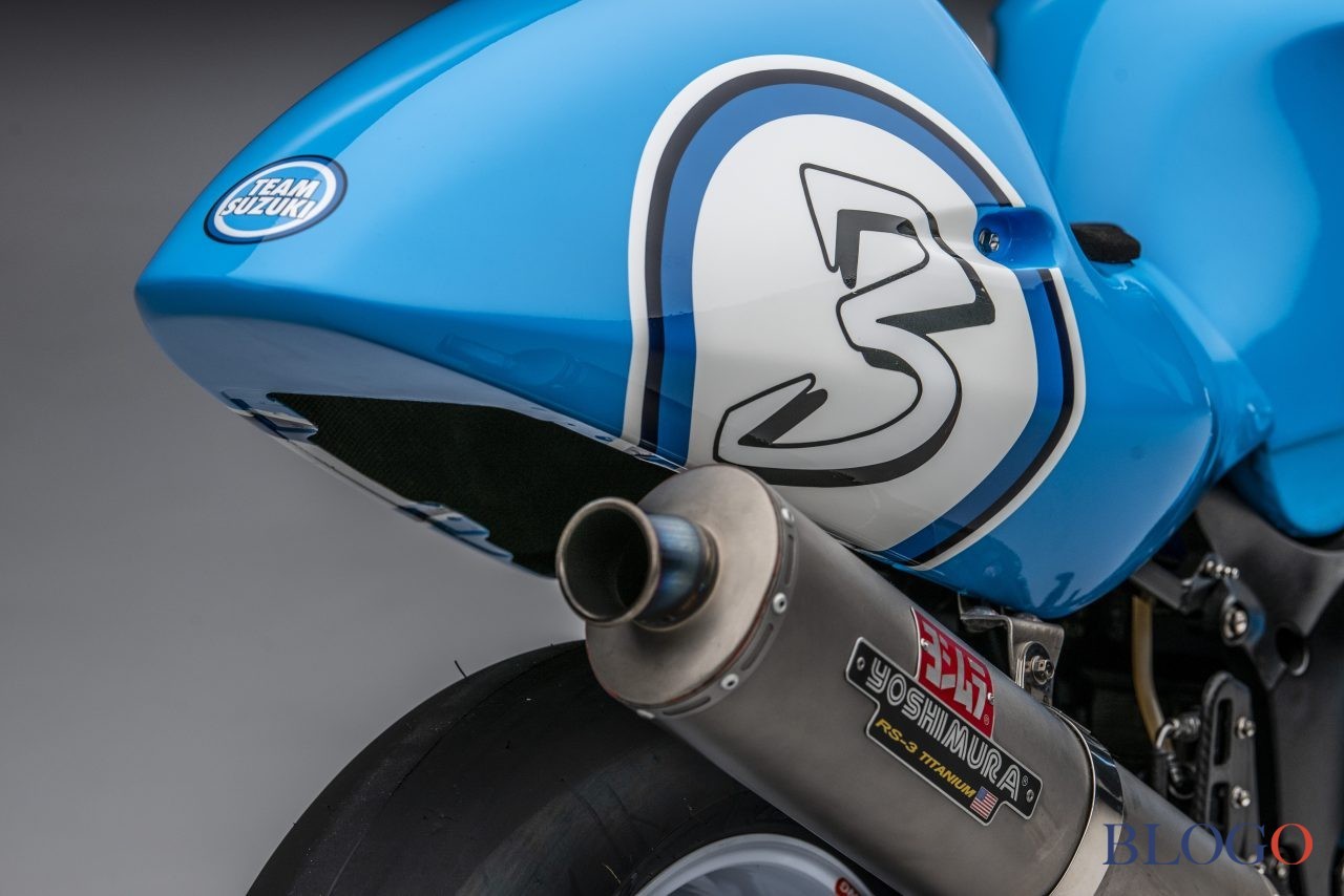 Team Classic Suzuki GSX-R750 SRAD Racer