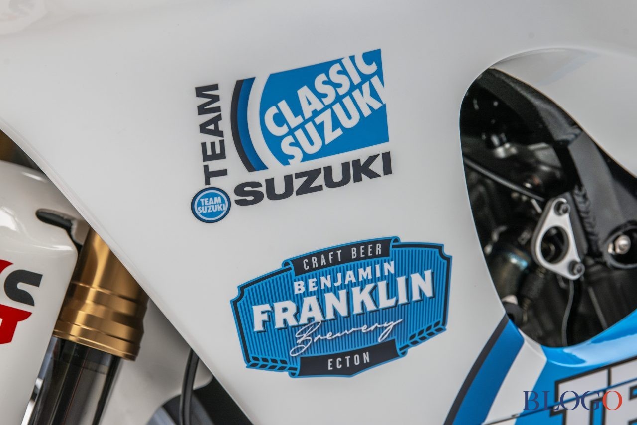 Team Classic Suzuki GSX-R750 SRAD Racer