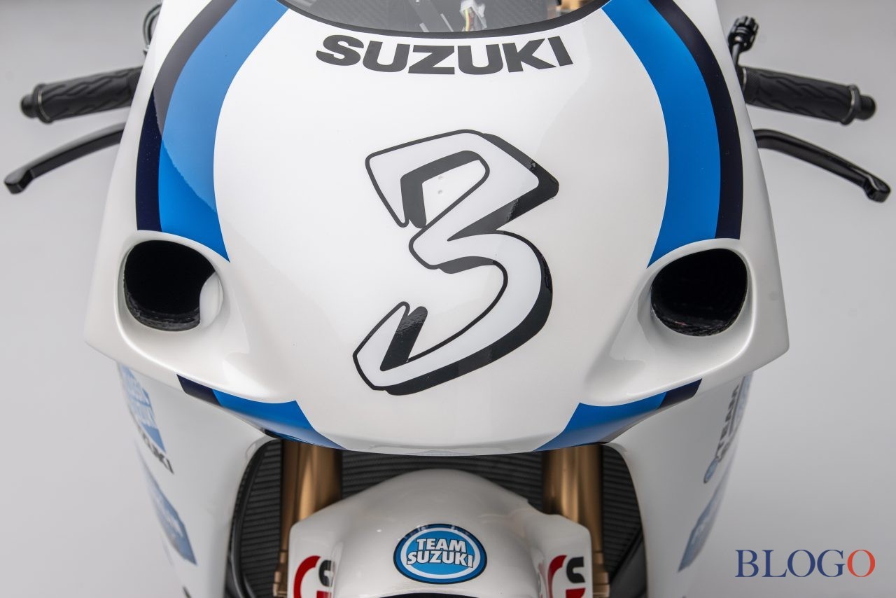 Team Classic Suzuki GSX-R750 SRAD Racer