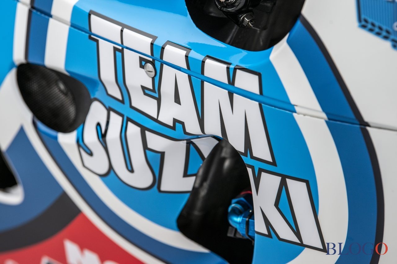 Team Classic Suzuki GSX-R750 SRAD Racer