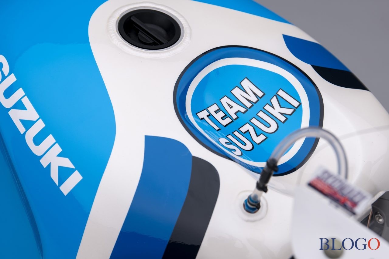 Team Classic Suzuki GSX-R750 SRAD Racer