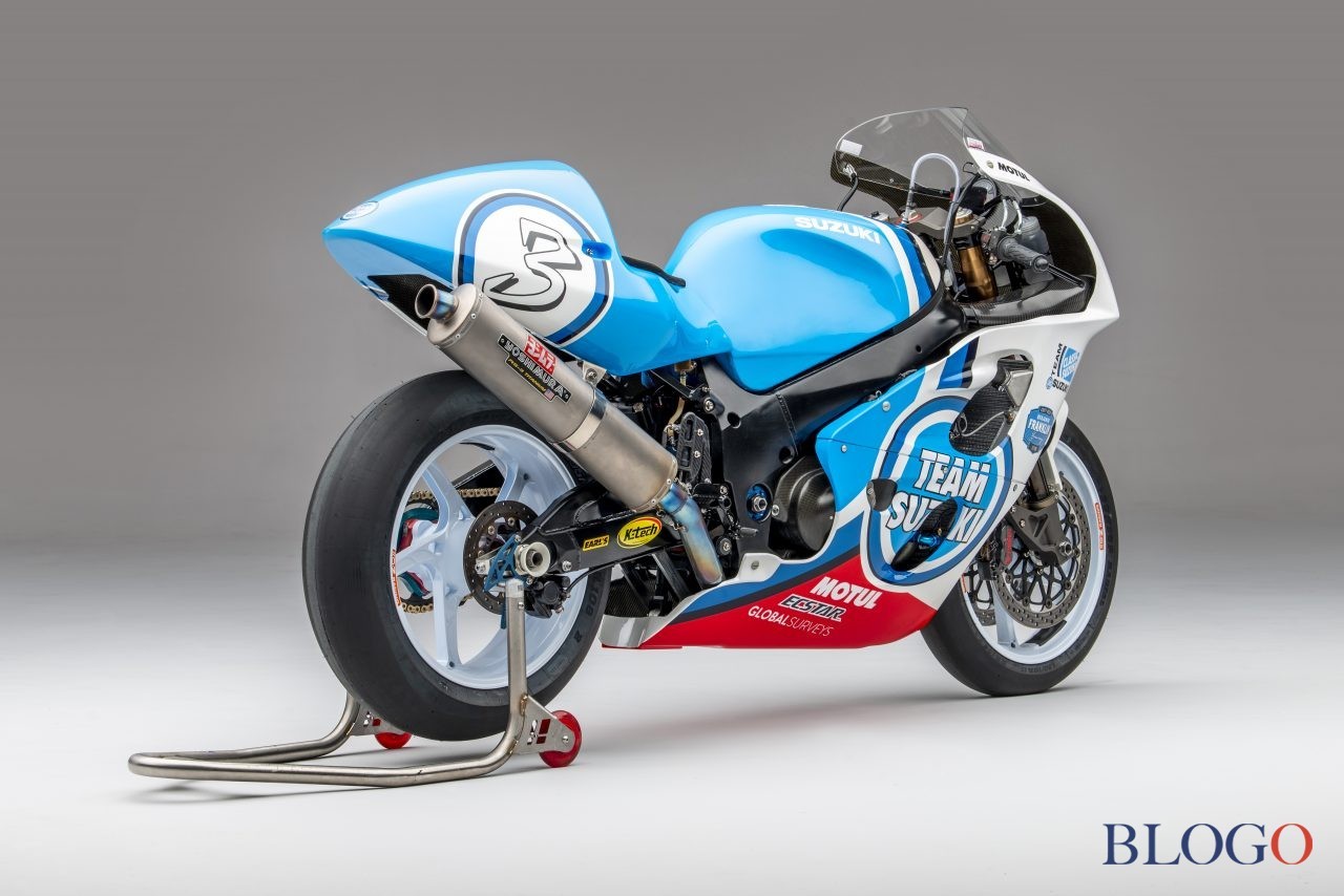Team Classic Suzuki GSX-R750 SRAD Racer