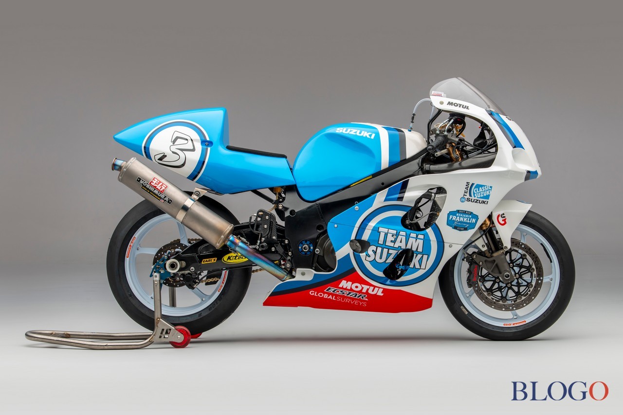 Team Classic Suzuki GSX-R750 SRAD Racer