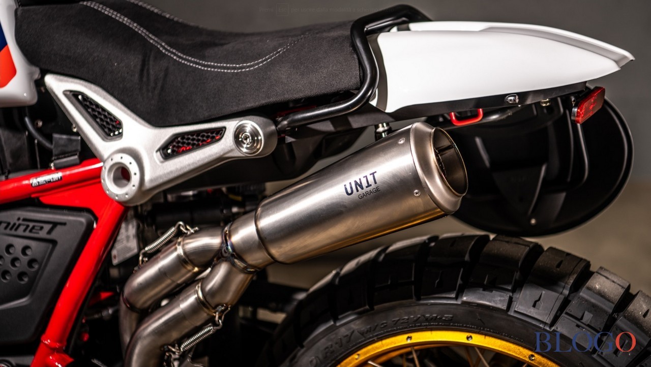 BMW R nineT "Paris-Dakar" | VTR Customs