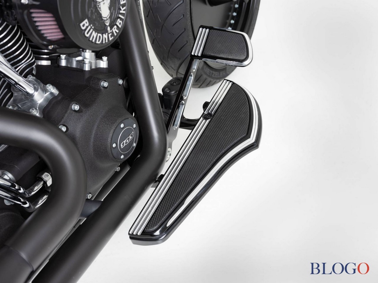 Harley-Davidson Softail Fat Boy "Batmobil" | Bundnerbike