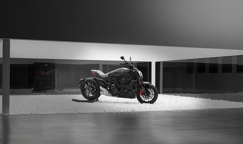 Ducati World Premiere 2022: svelata la nuova XDiavel Nera