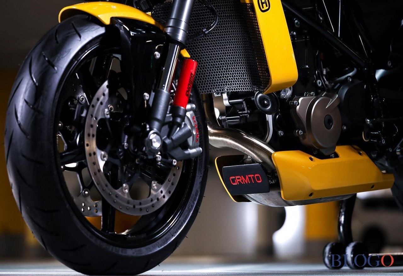 Husqvarna Vitpilen 701 "Yellow Arrow" by Gas&amp;Retro