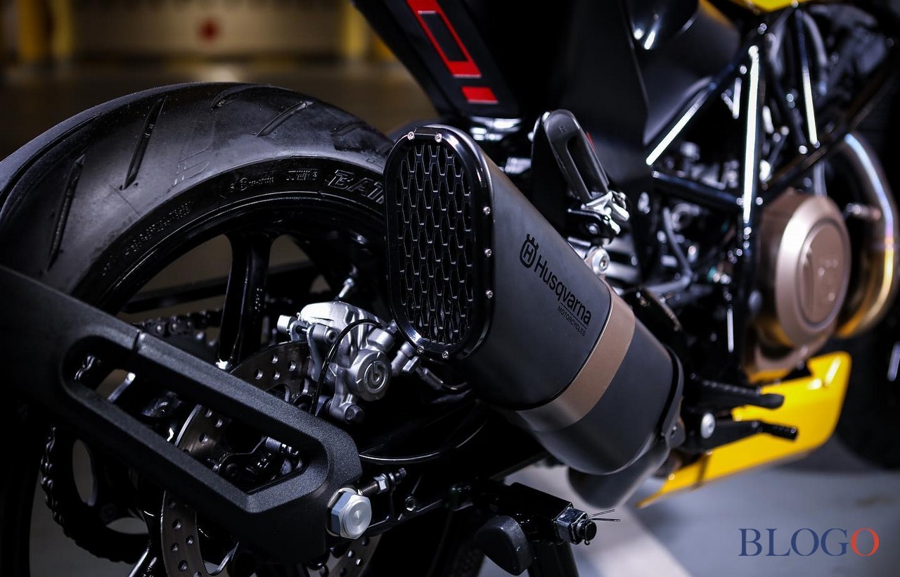 Husqvarna Vitpilen 701 "Yellow Arrow" by Gas&amp;Retro