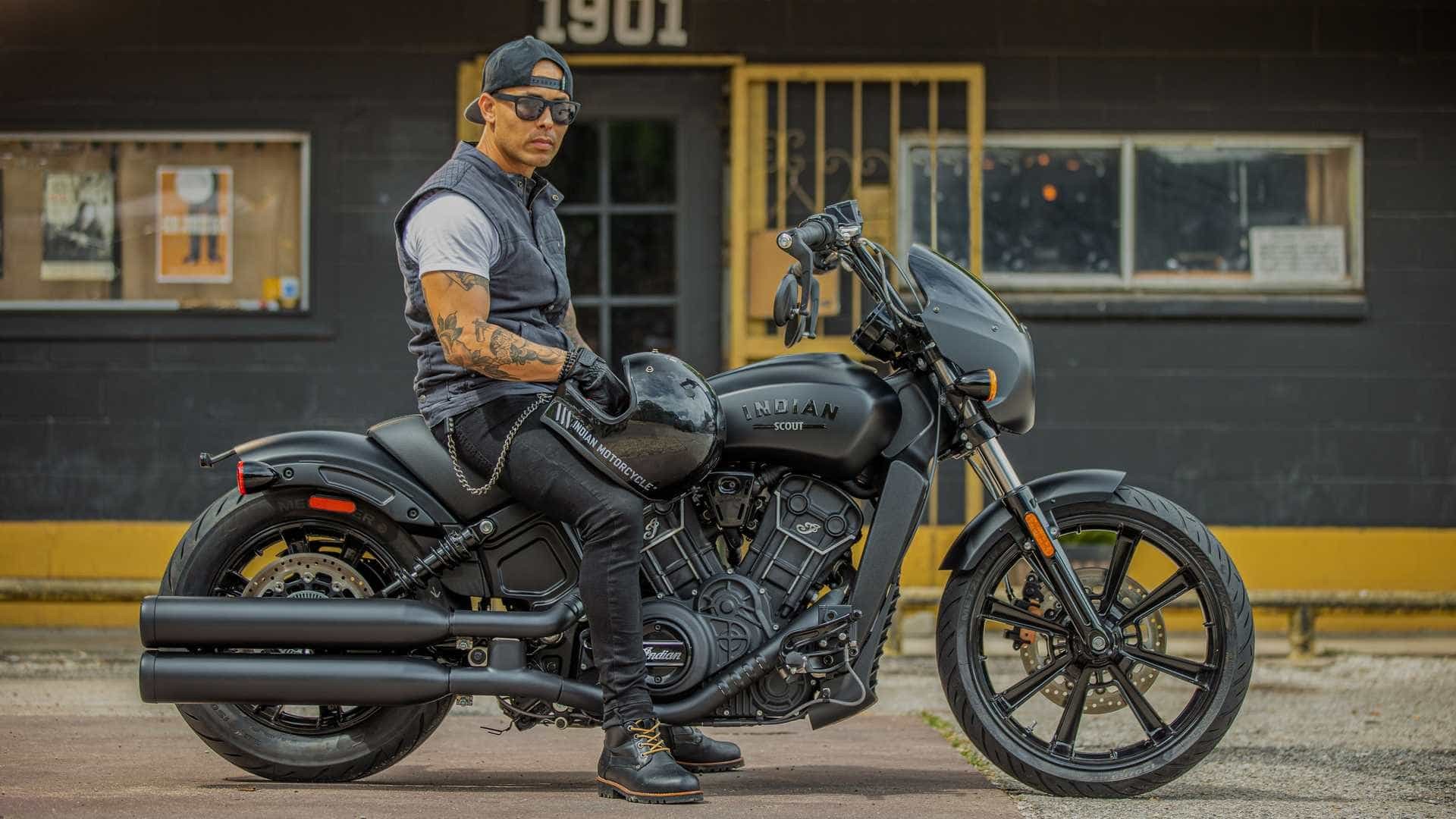Indian Scout Rogue: le foto