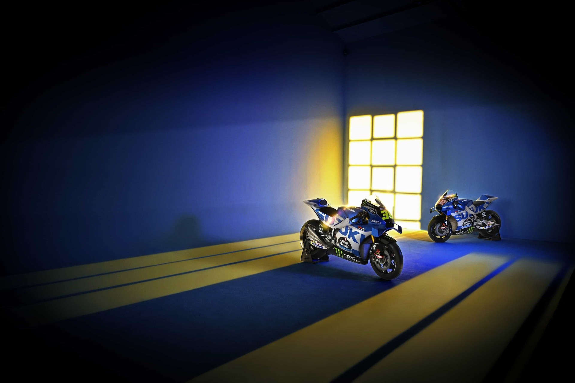 MotoGP, Suzuki svela il team Ecstar 2022: le foto