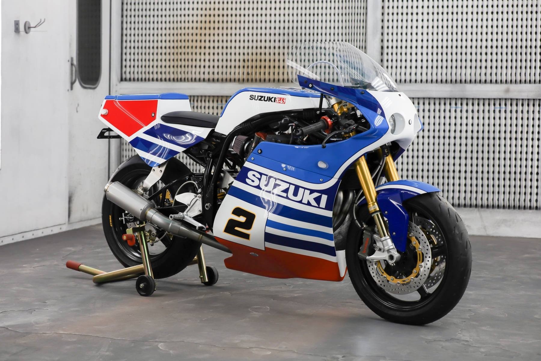 Suzuki "Spirit of 69": la special su base XR69