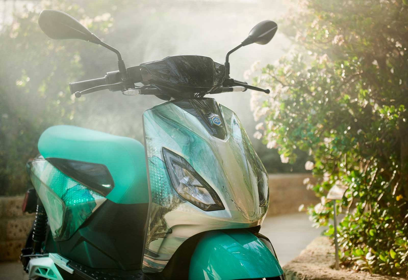 Piaggio 1 Feng Chen Wang