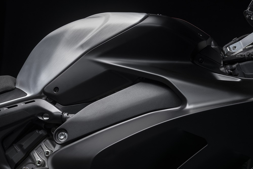 Ducati World Premiere 2022: svelata la nuova Panigale V4 SP2