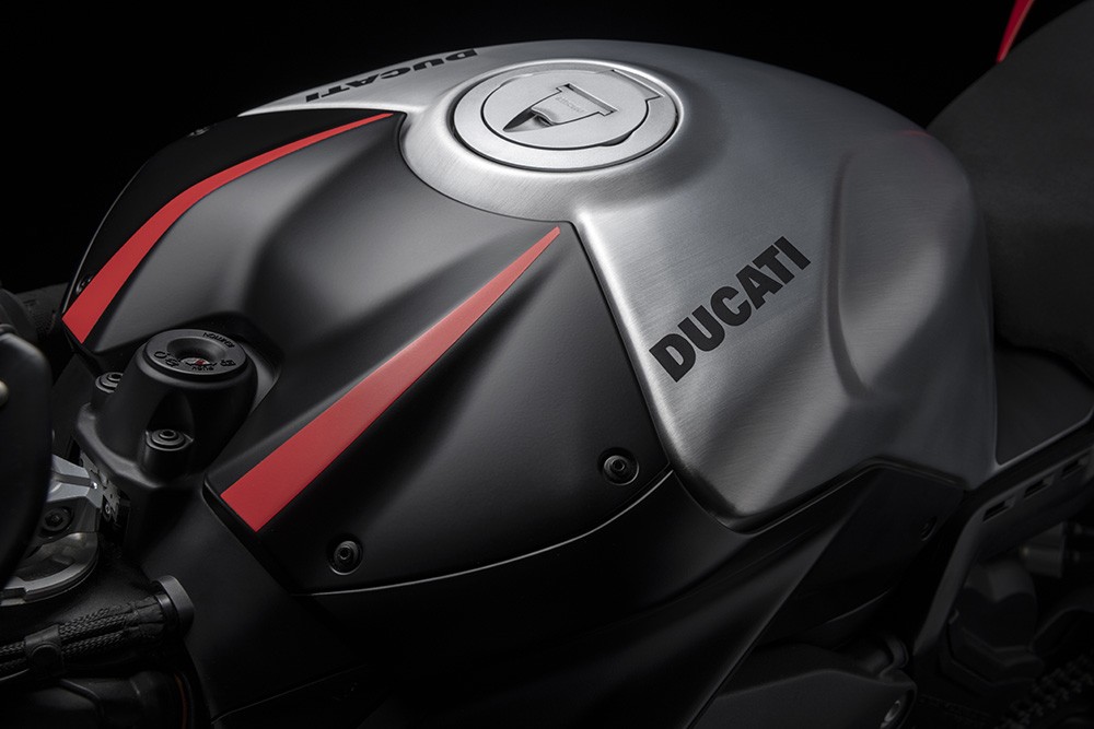 Ducati World Premiere 2022: svelata la nuova Panigale V4 SP2