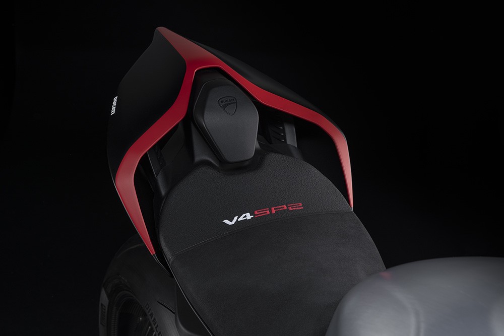 Ducati World Premiere 2022: svelata la nuova Panigale V4 SP2
