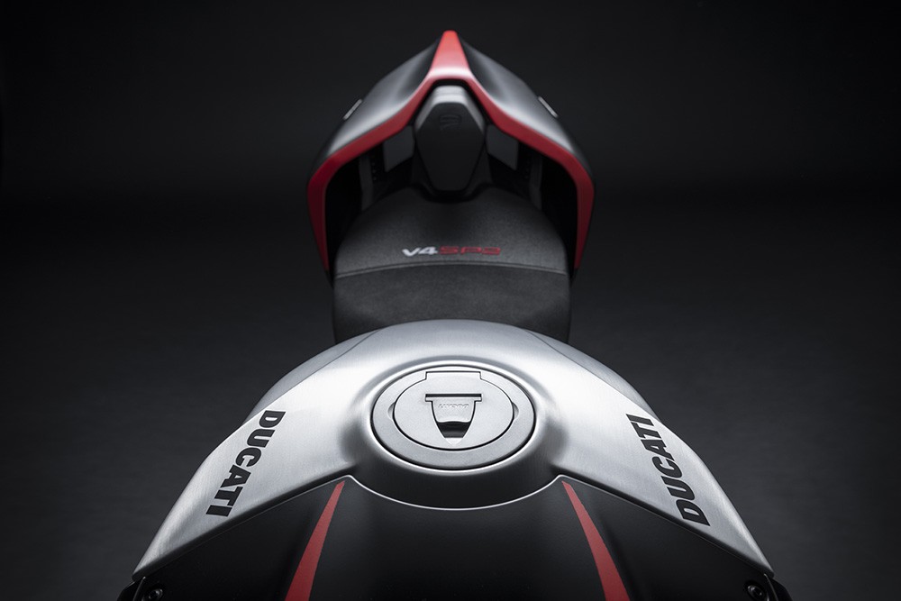 Ducati World Premiere 2022: svelata la nuova Panigale V4 SP2