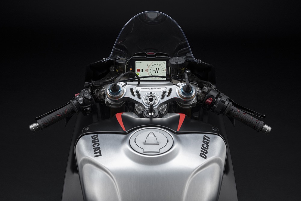 Ducati World Premiere 2022: svelata la nuova Panigale V4 SP2