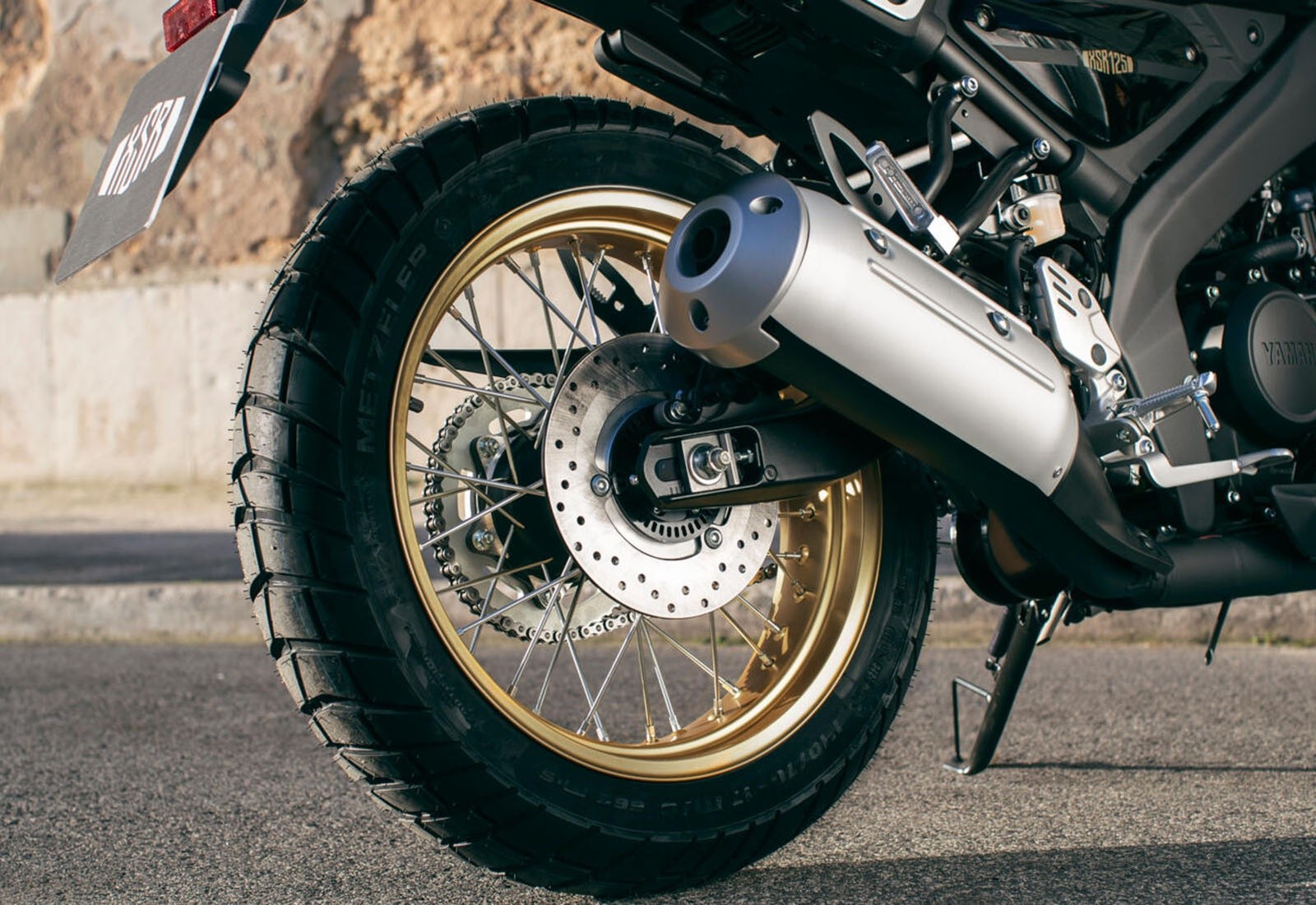 Yamaha XSR125 Legacy: le foto