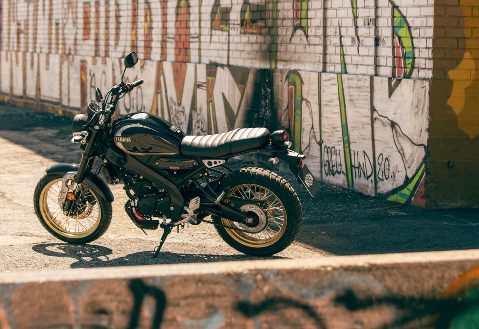 Yamaha XSR125 Legacy: le foto