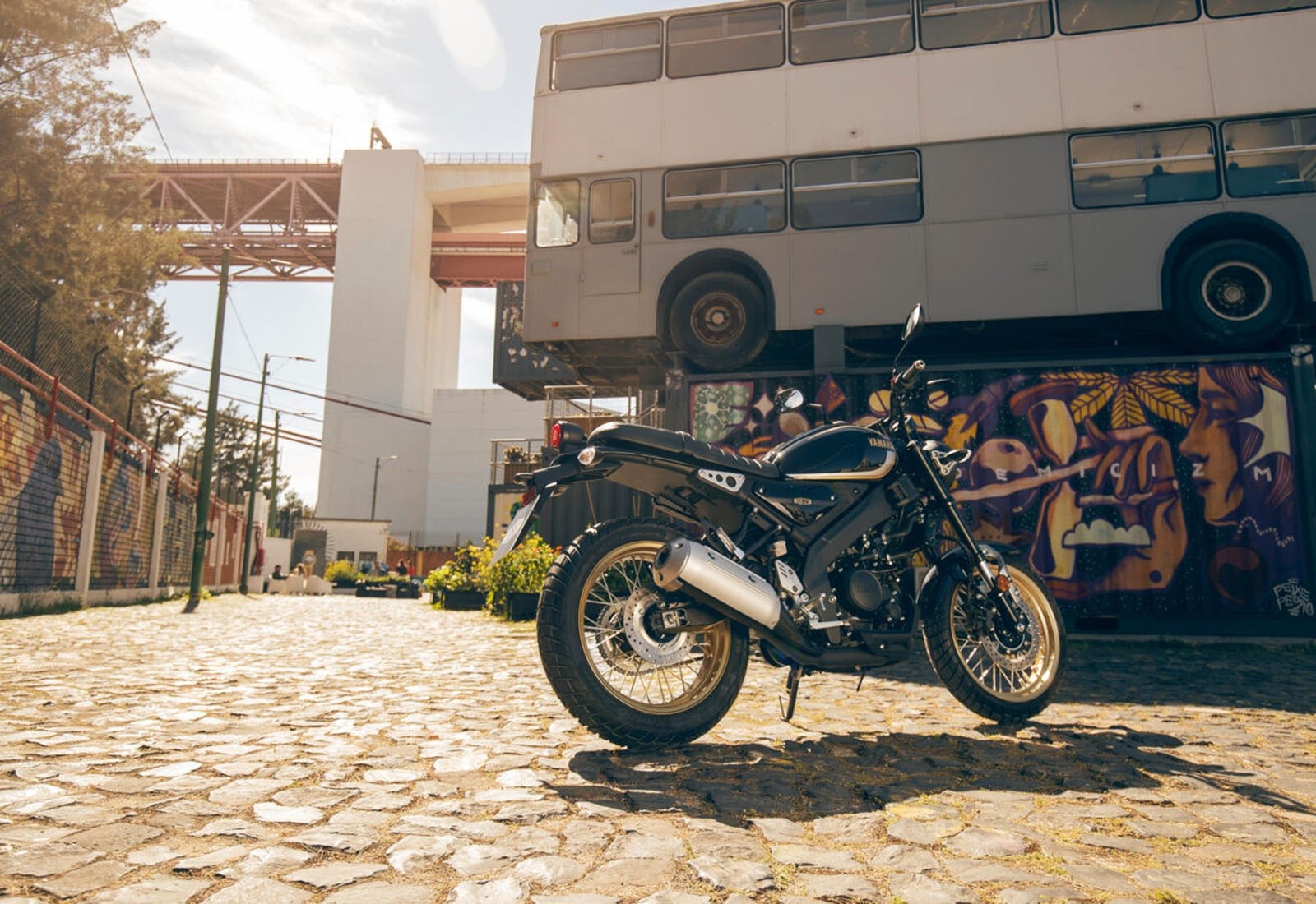 Yamaha XSR125 Legacy: le foto