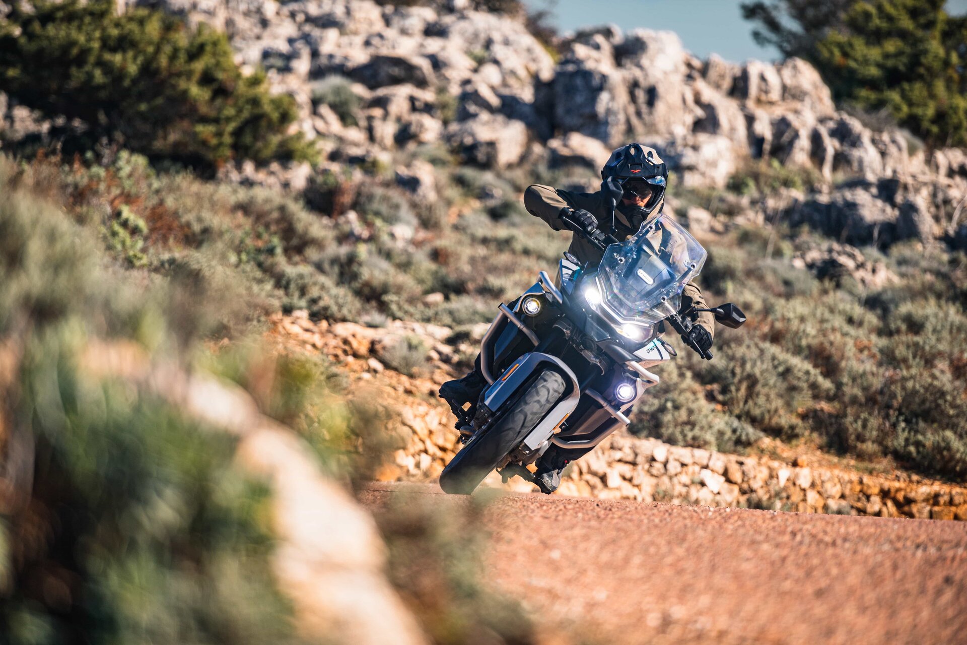 CFMoto 800MT Sport e 800MT Touring: le foto