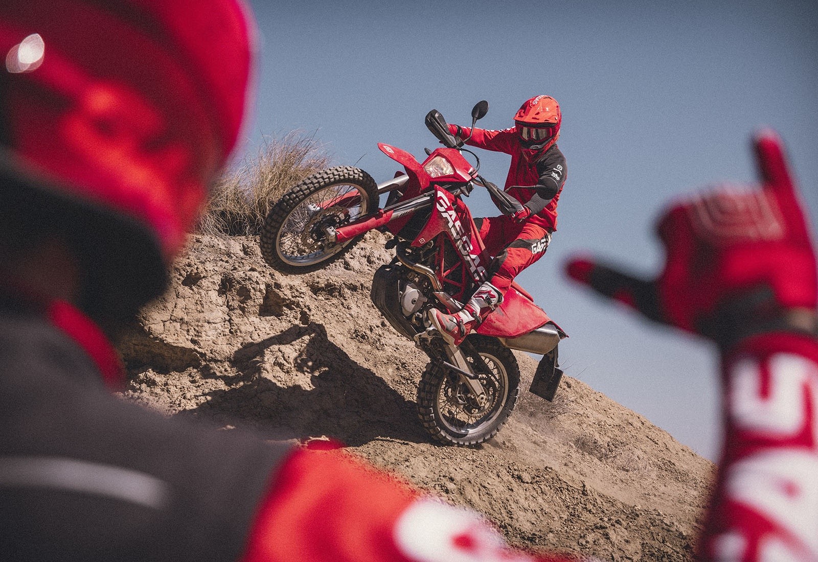 GASGAS SM 700 e ES 700 2022: le foto
