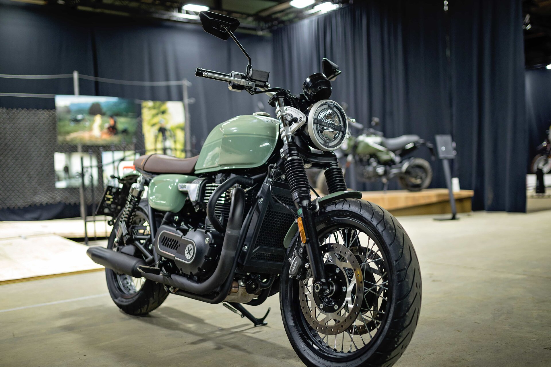 Brixton Cromwell 1200: le foto