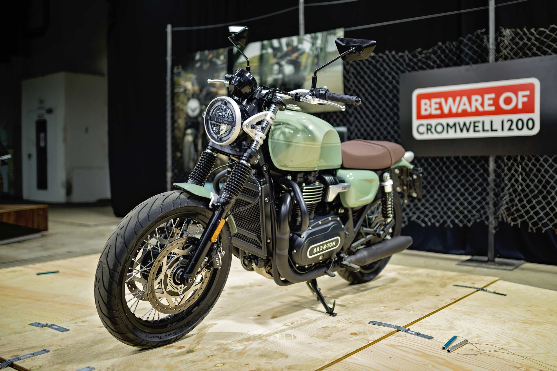 Brixton Cromwell 1200: le foto