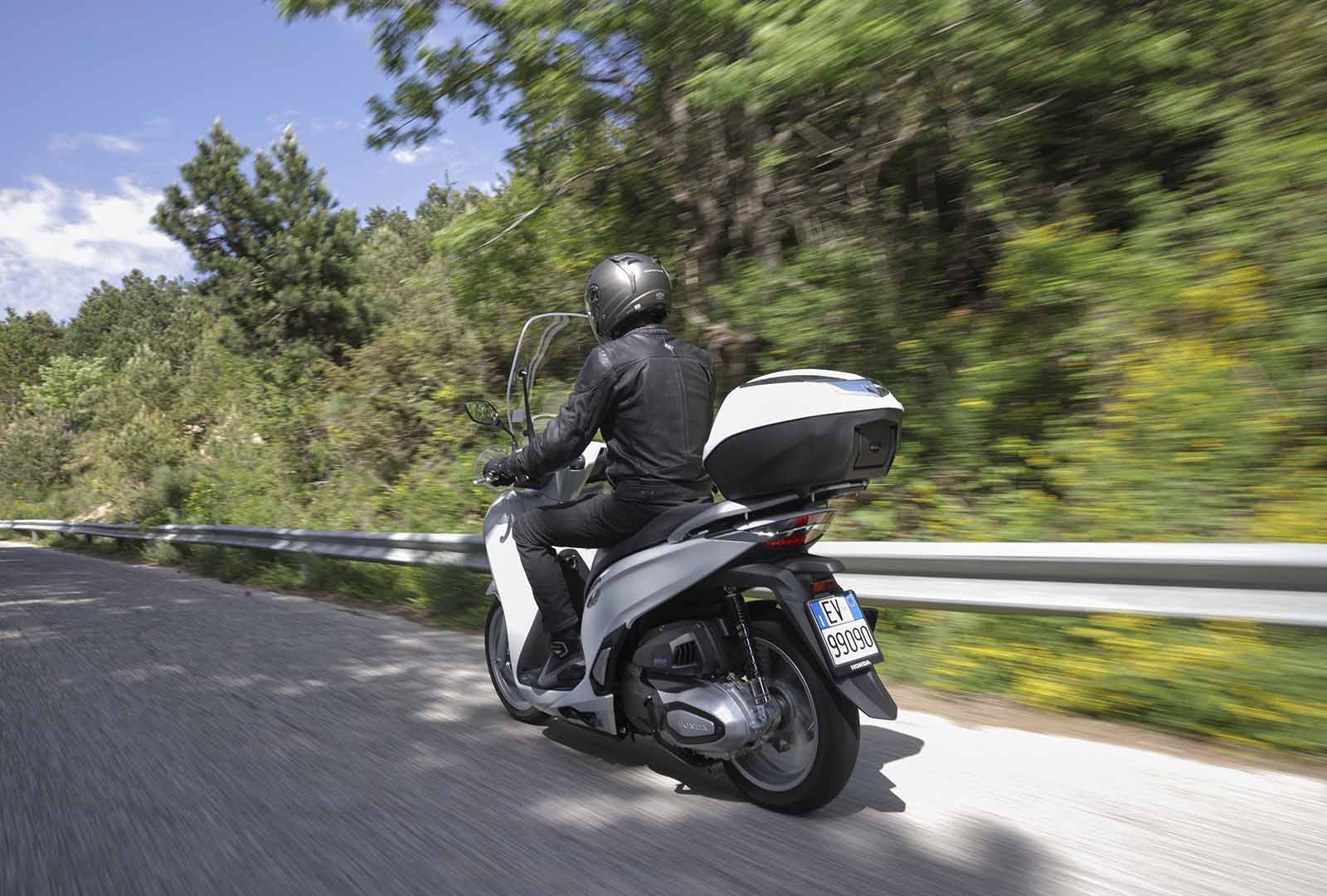 Honda Road Trip gamma scooter 350 "Roma-Atessa"