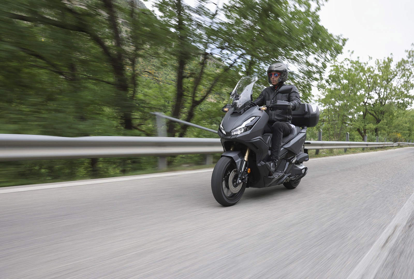 Honda Road Trip gamma scooter 350 "Roma-Atessa"