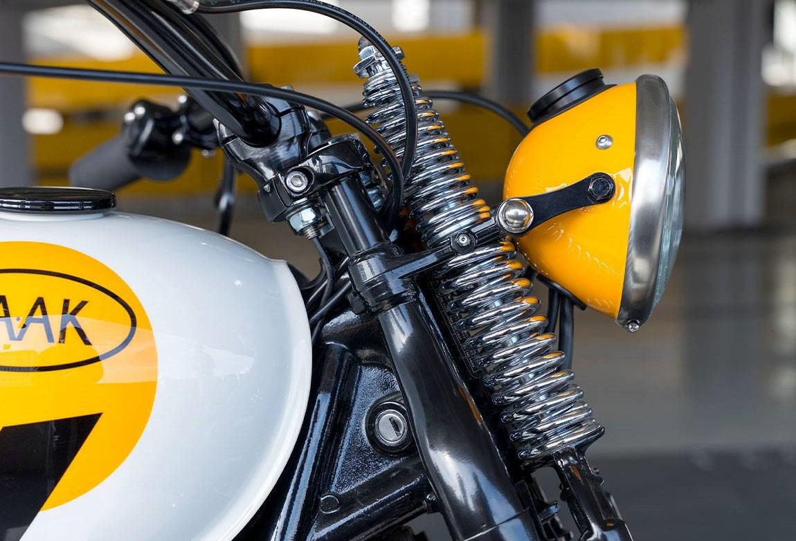 Triumph Bobber 1200 "Sacramento" by Baak Motocyclettes