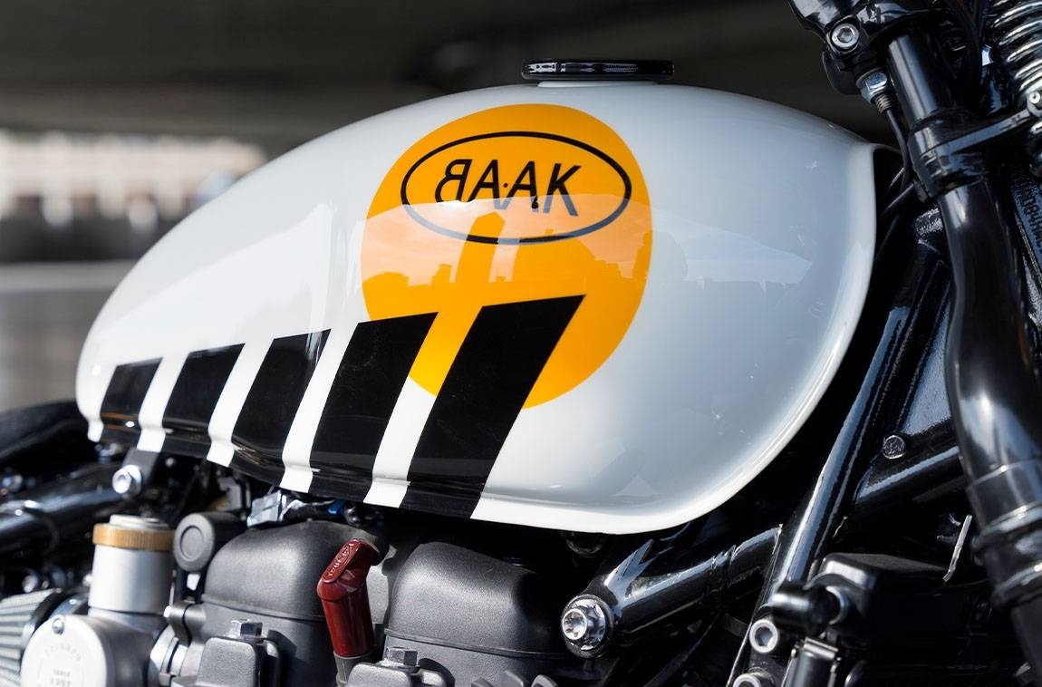 Triumph Bobber 1200 "Sacramento" by Baak Motocyclettes