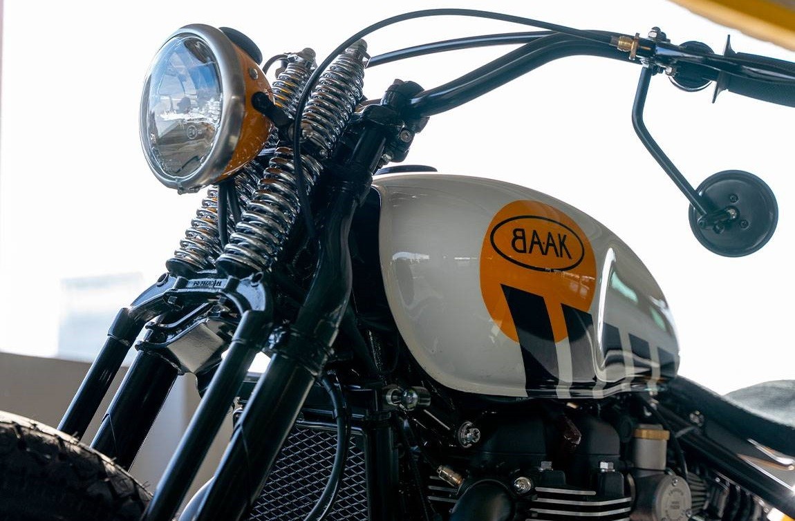 Triumph Bobber 1200 "Sacramento" by Baak Motocyclettes