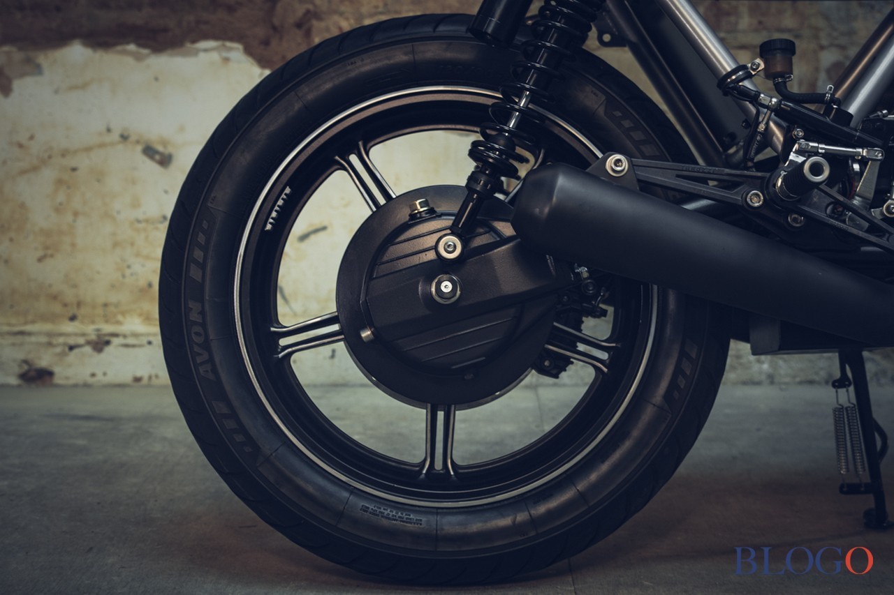 Moto Guzzi Le Mans 1000 "Aquila Nera" | Side Rock Cycles