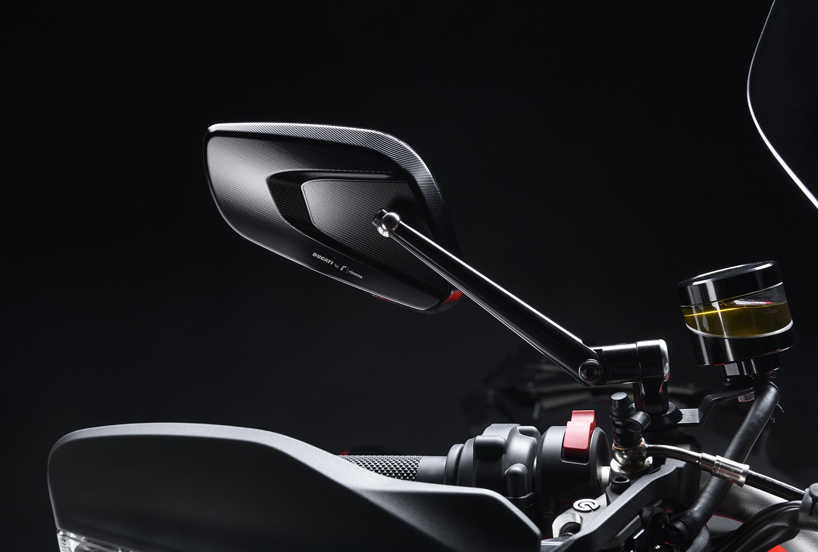 Ducati, accessori per la Multistrada V2: le foto