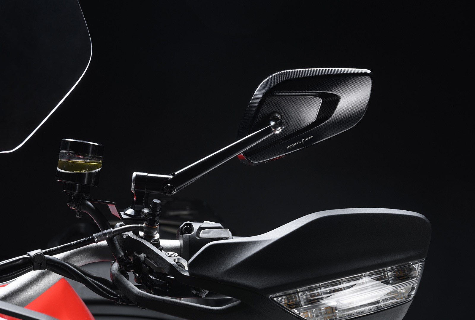 Ducati, accessori per la Multistrada V2: le foto