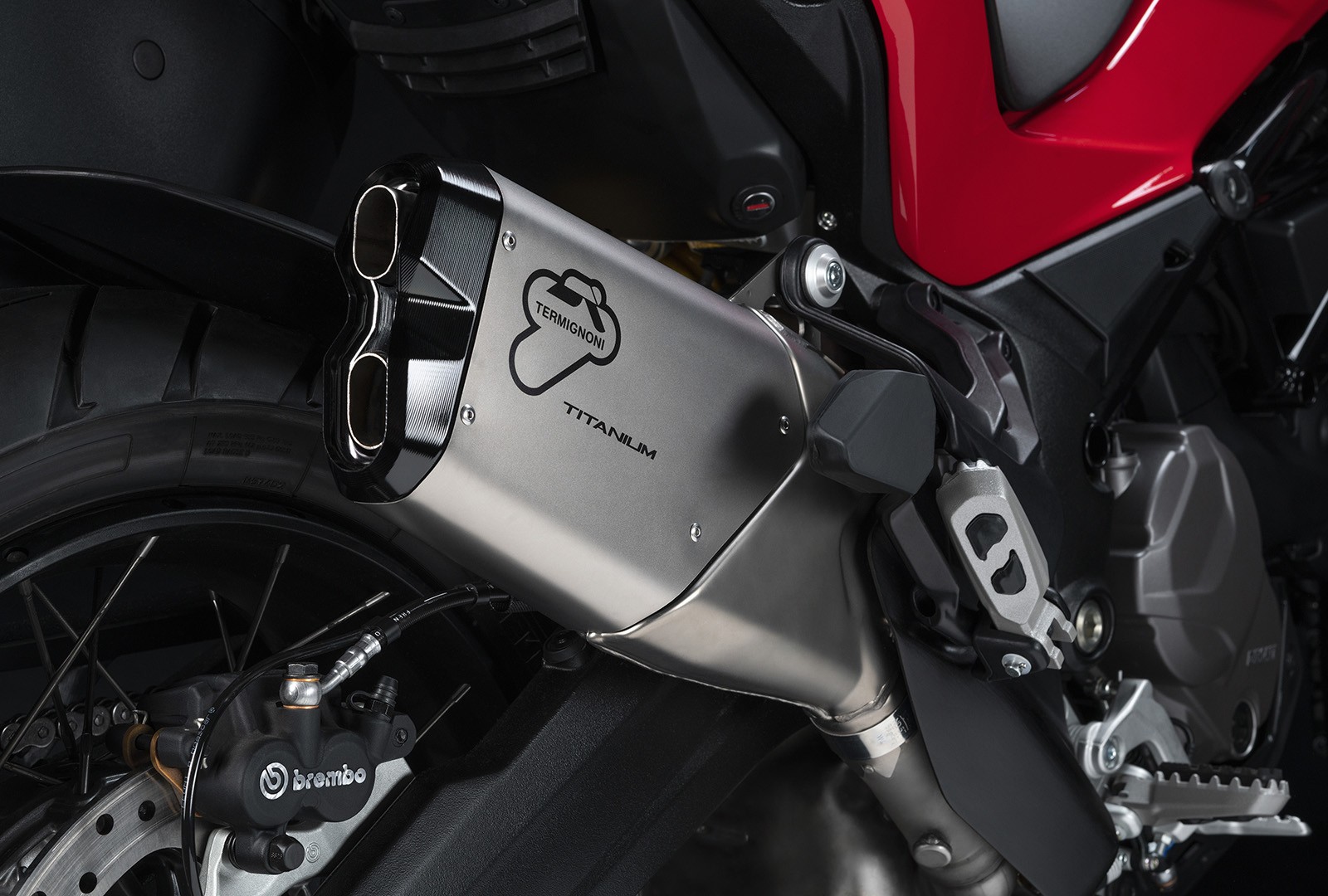 Ducati, accessori per la Multistrada V2: le foto